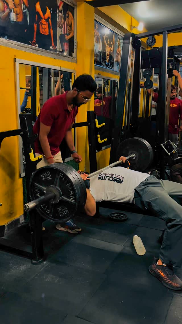 Powerlifting session